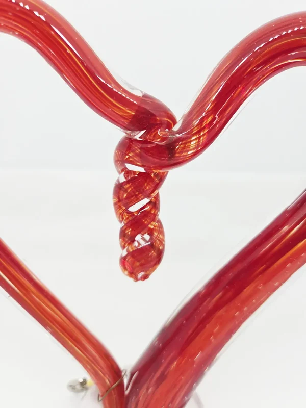 Red Heart Sculpture - Image 2